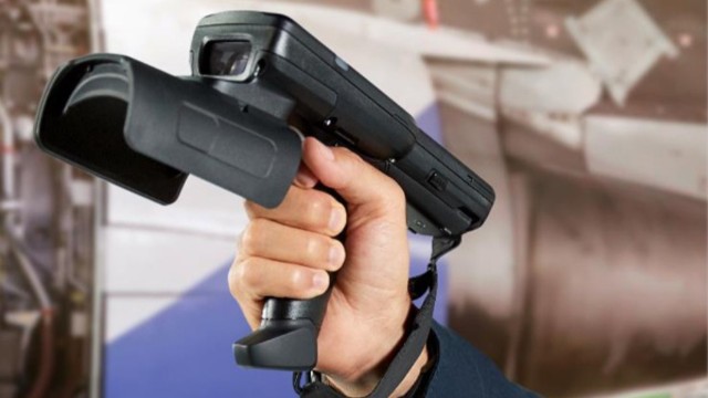RFID handheld reader is suitable for a variety of scenarios, efficient data acquisition